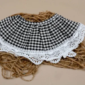 Cuello de Cuadros con encaje, Blanco y Negro